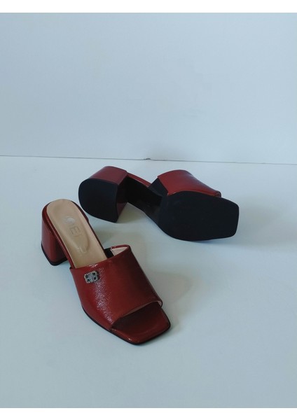 Kadın Bordo Rugan Hakiki Deri Topuklu Terlik Tokalı Günlük fırsatları