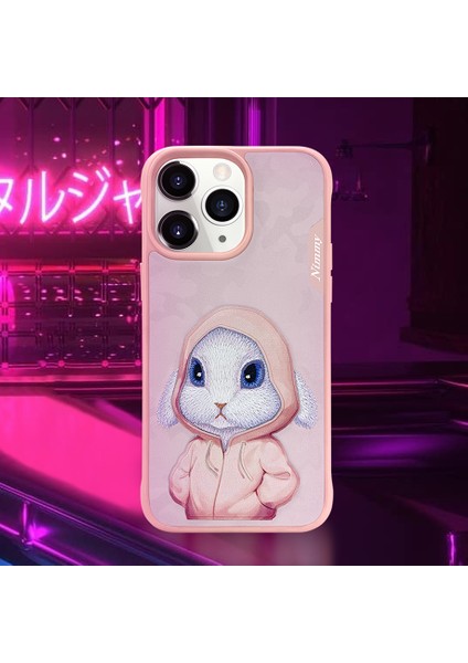 iPhone 15 Pro Uyumlu 3D Kıyafet Tavşan Detaylı Nakış İşlemeli Kabartmalı Fashion Pet Kılıf indirimleri