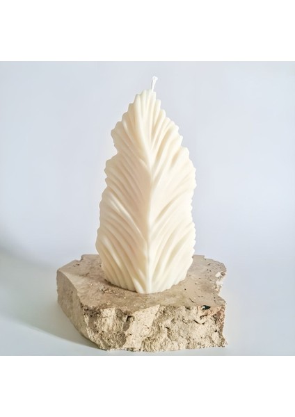 Yaprak Desenli Dekoratif Beyaz Mum, Şık ve Doğal Dekorasyon Için Ideal