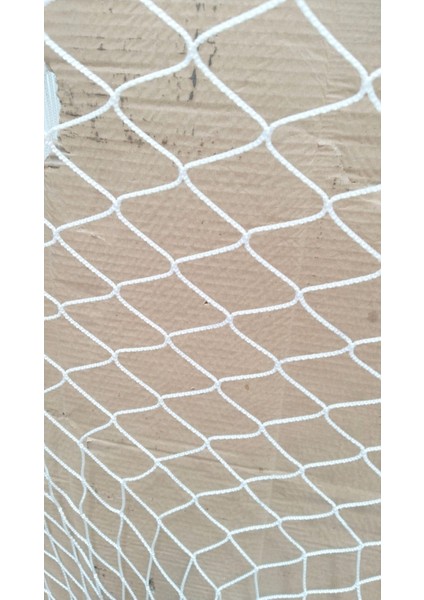 3.5 mm Kalınlığında 4*4 cm Göz Aralığı 2*20 mt Kedi Filesi