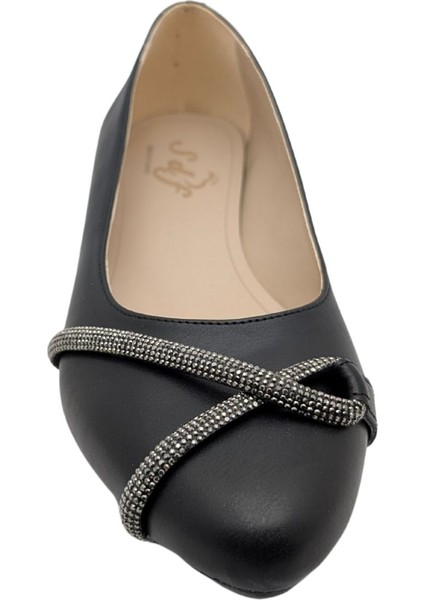 Ondrelle | Kadın Büyük Numara Çapraz Şerit Taşlı Babet - Siyah - 42 indirimleri