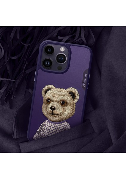iPhone 15 Pro Max Uyumlu 3D Kıyafet Mor Ayıcık Detaylı Nakış İşlemeli Kabartmalı Fashion Pet Kılıf