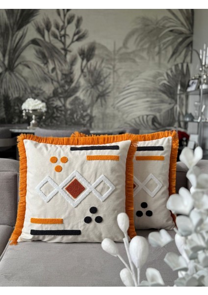 Turuncu Işlemeli Saçaklı Kırlent Kılıfı 43X43CM, Şık ve Rahat Dekorasyon Parçası