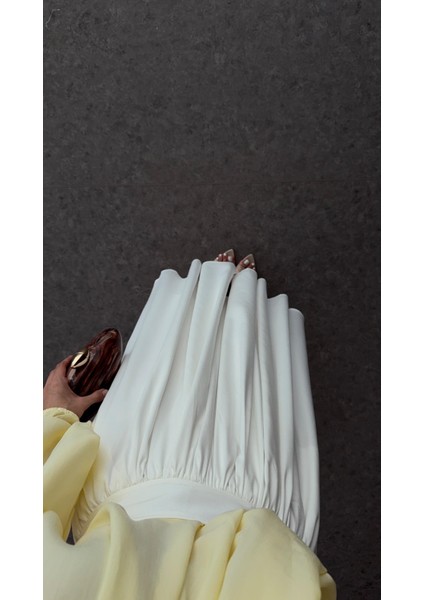 Premium Maxi Beyaz Etek fırsatları