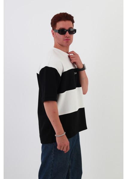 Skyline Oversize Erkek T-Shirt Siyah-Beyaz fiyatları