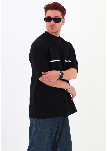 Ince Şeritli Beyaz Oversize Erkek T-Shirt fırsatları