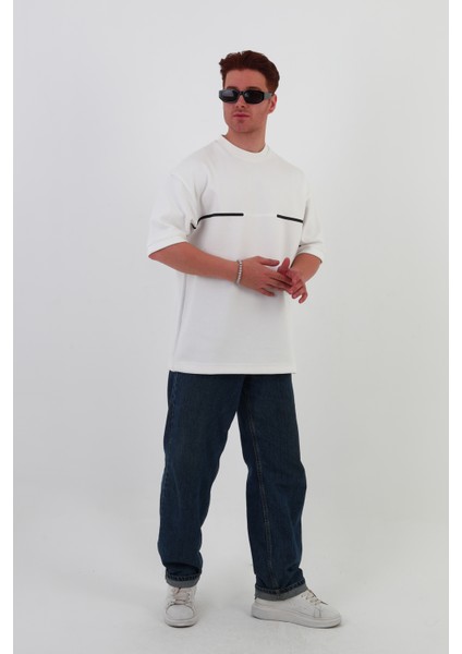 Ince Şeritli Beyaz Oversize Erkek T-Shirt