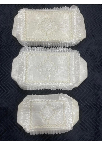 Beyaz Gold Işlemeli 3'lü Set Hurç ve Bohça, Nişan ve Düğün Için Şık Seçenek