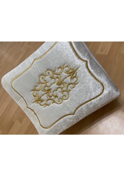 Şık Kadife Gold Işlemeli Krem Bohça 35X30 Cm, Nişan ve Düğün Için Özel Tasarım fırsatları