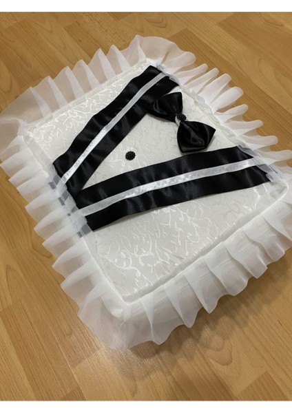 Şık Damat Figürlü Bohça 40X35 Söz Nişan Hurcu Çeyizlik Klasik Ekru modelleri