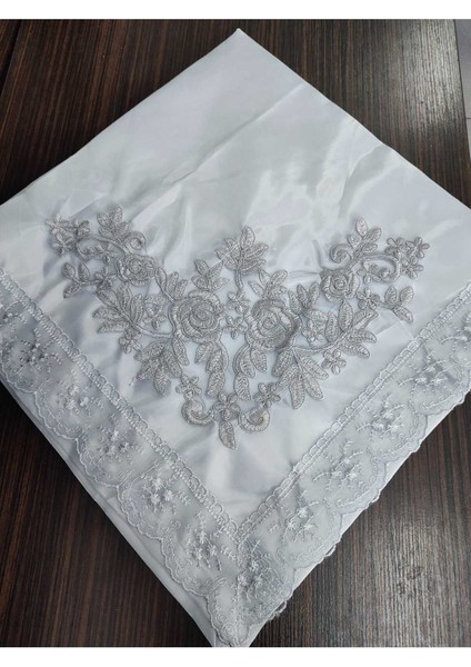 Güpürlü Işlemeli Saten Lüks Bohça, Şık ve Zarif Nişan ve Çeyizlik Hediye