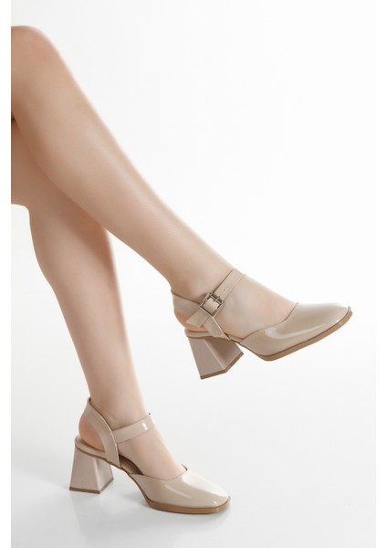 Braşov Seri Büyük Toka Detaylı Topuklu Rugan Kadın Ayakkabı modelleri