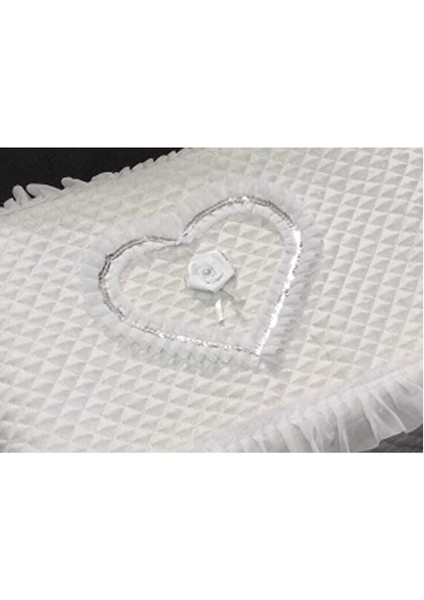 Beyaz Saten Kalp Işlemeli 3'lü Bohça Seti, Nişan ve Düğün Hediye Paketi modelleri