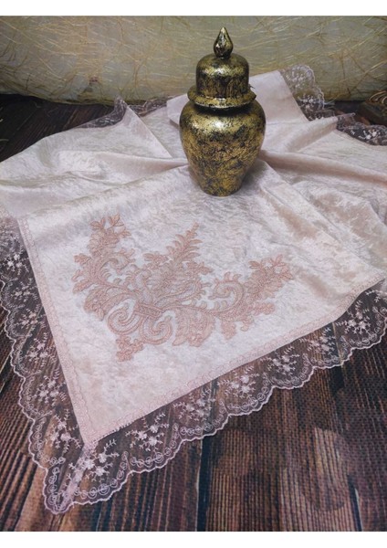 Kadife Pudra Saten Dantelli Nişan Bohçası, Dar Güpürlü, Zarif ve Şık Tasarım modelleri