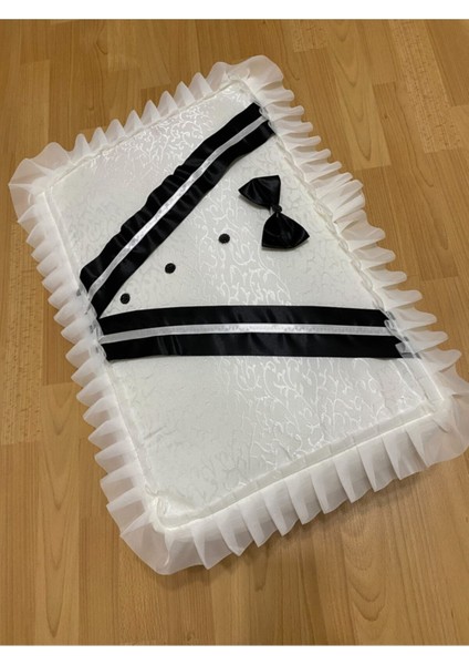 Şık Ekru Damat Figürlü Bohça 60X40, Söz, Nişan, Çeyizlik, Klasik Tarz fiyatları