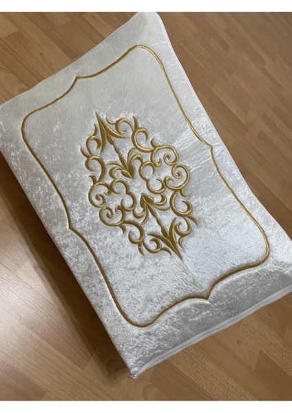 Kadife Gold Işlemeli Ekru Bohça 60X40 cm Nişan ve Damat Seti