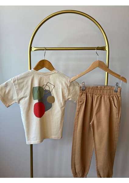 Erkek Çocuk Yumuşak Kumaş Pantolon ve Tshirt fırsatları