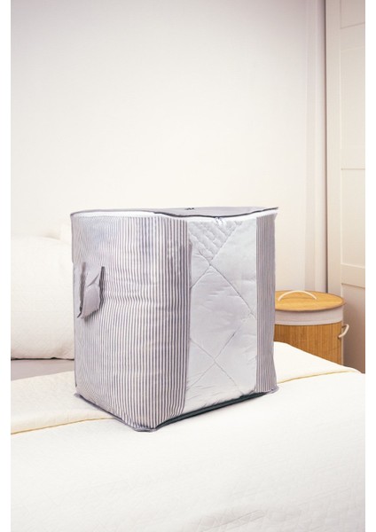 Gri Çizgili Pencereli Yastık Kazak 45X30X50, Şık ve Rahat Tasarım