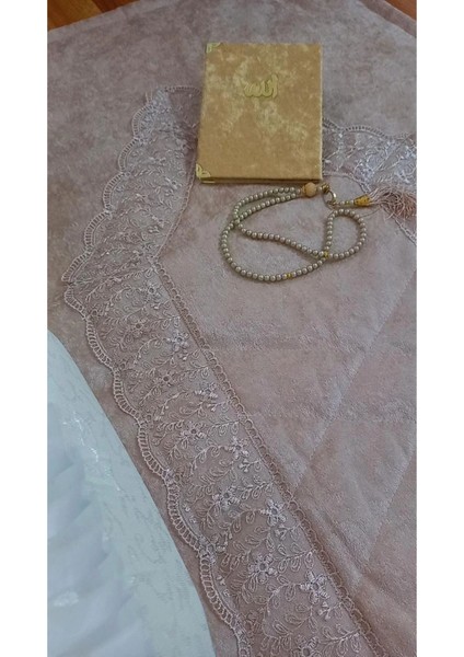 3'lü Damat Fiyonk Figürlü Çeyizlik Saten Bohça ve Seccade Seti modelleri