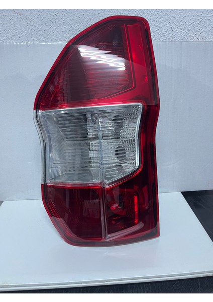 Ford Tourneo Courier Uyumlu Sağ Stop Lambasi MODEL:2014-2022