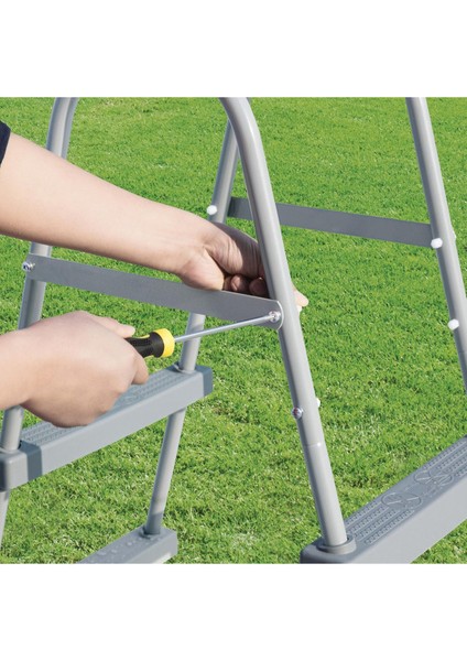 Havuz Merdiveni 84 Cm, Dayanıklı ve Güvenli Kullanım Için Ideal Seçenek