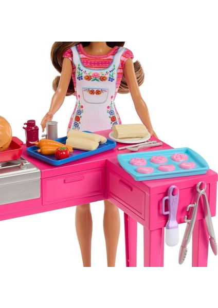 JCT06 Teresa ve Mutfağı Oyun Seti - Barbie And Teresa Recipe For Friendship