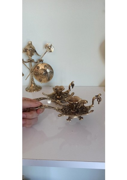 Şamdan Pirinç Kuğu Figürlü, Şık ve Zarif Dekoratif Mumluk, Tek Adet Fiyatıyla indirimleri