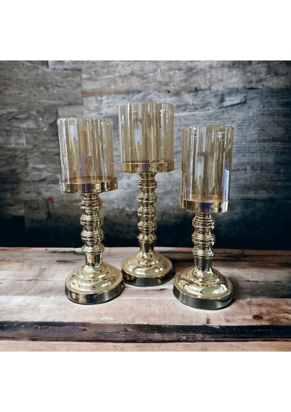 Altın Tonlarında Şık Mumluk, Evinizde Sıcaklık ve Zarafet Sağlar. fırsatları