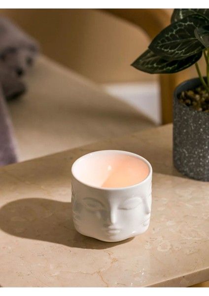 Ekru Yüz Baskılı Porselen Mumluk 7 Cm, Şık ve Zarif Dekorasyon Parçası