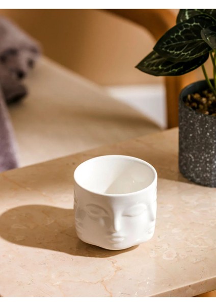 Ekru Yüz Baskılı Porselen Mumluk 7 Cm, Şık ve Zarif Dekorasyon Parçası fiyatları