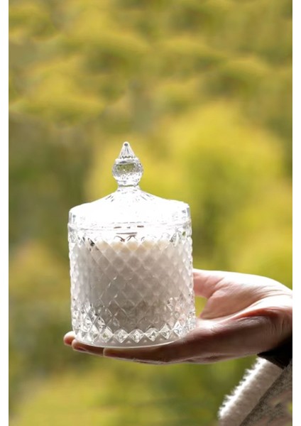 Büyük Kristal Kesim Şeffaf Beyaz Kokulu Mumluk, Şık ve Zarif Dekoratif Aksesuar
