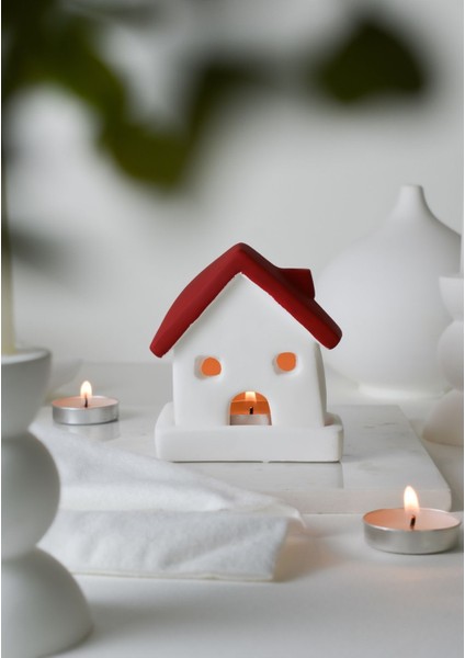 Kırmızı Çatılı Ev Mumluk, Sıcak Atmosfer Için Güzel Bir Dekorasyon Parçası