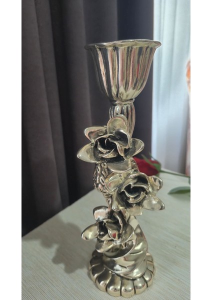 Gümüş Kaplama Çiçekli Zarif Mumluk ve Dekoratif Obje Gri Renk modelleri