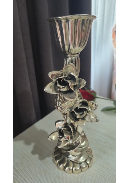 Gümüş Kaplama Çiçekli Zarif Mumluk ve Dekoratif Obje Gri Renk