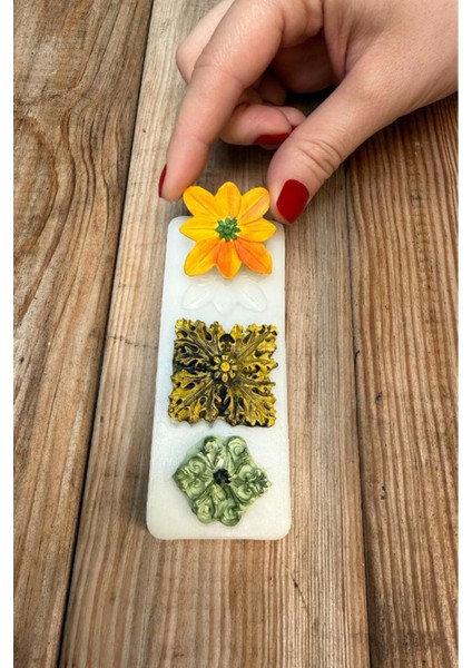 Beyaz Çiçek Süsleme Seti, 4'lü Silikon Mum Kalıpları