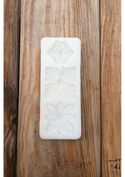 Beyaz Çiçek Süsleme Seti, 4'lü Silikon Mum Kalıpları indirimleri