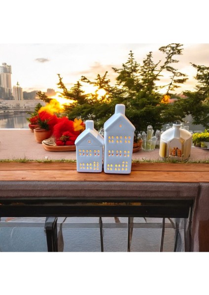 2'li Beyaz Ev Figürlü Şık Dekoratif Mumluk Takımı