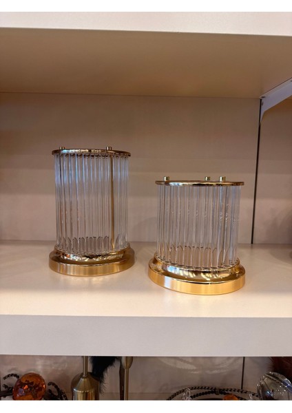 Şeffaf Cam Mumluk, Pirinç Detaylı, Zarif ve Şık Dekoratif Aksesuar fiyatları