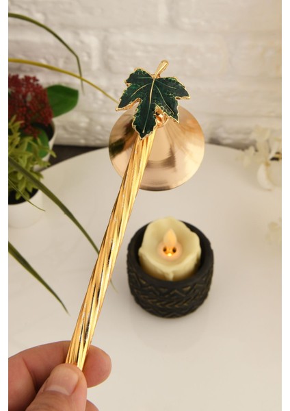 Yeşil Yaprak Figürlü Metal Mum Söndürücü, Şık ve Kullanışlı Tasarım