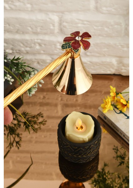 Taşlı Çiçek Figürlü Metal Mum Söndürücü, Şık ve Zarif Tasarım