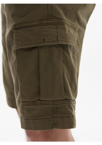 Erkek Basıc Gabardin Regular Kargo Yeşil Şort indirimleri