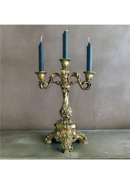 Altın Renkli 3 Kollu Klasik Oymalı Şamdan, Şık ve Modern Ev Aksesuarı