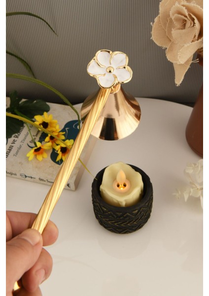 Altın ve Beyaz Renkli Çiçek Figürlü Metal Mum Söndürücü fiyatları