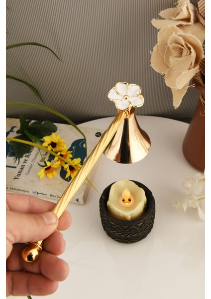 Altın ve Beyaz Renkli Çiçek Figürlü Metal Mum Söndürücü indirimleri
