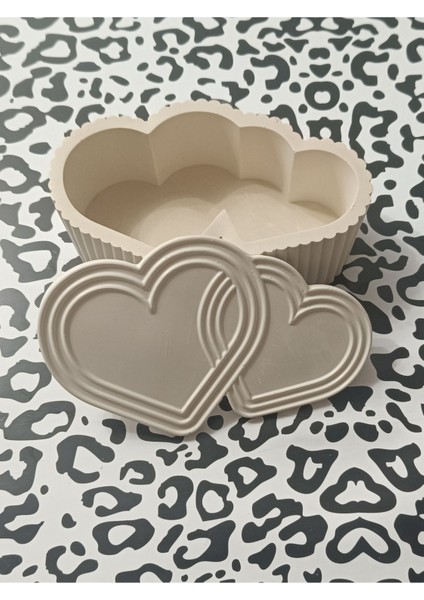 Kalpli Mum ve Inci Tozu Saklama Kabı, Şık Dekoratif Aksesuar