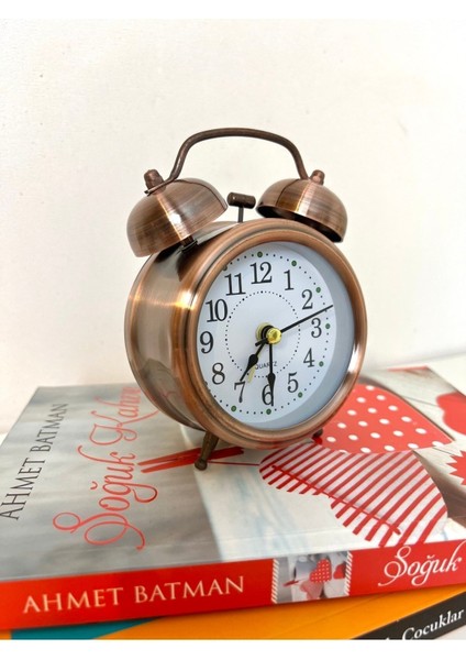 Bakır Renk Metal Çift Çanlı Fosforlu Işıklı Masa Saati (8 cm Kasa Çapı) fiyatları