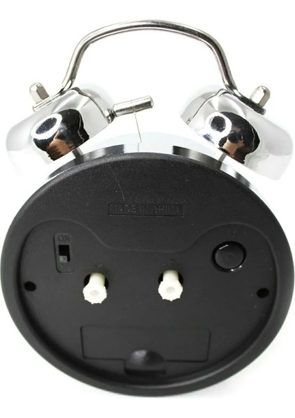 Büyük Boy Işıklı ve Alarmlı Gümüş Çalar Saat, Şık ve Kullanışlı Tasarım fırsatları