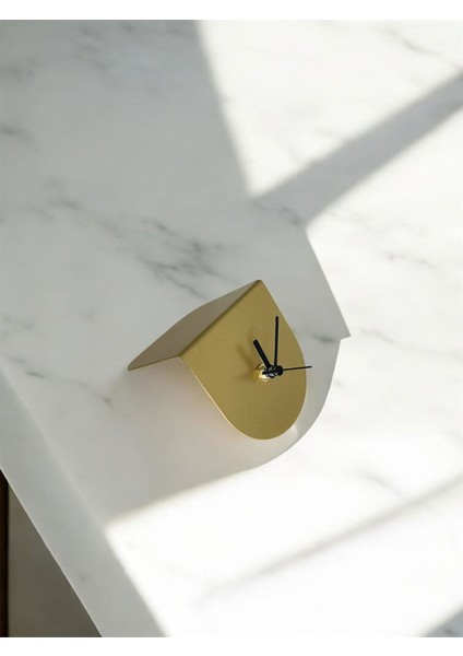 Altın Renk Metal Masa Saati, Minimal Tasarım, Şık ve Zarif Masa Saati modelleri