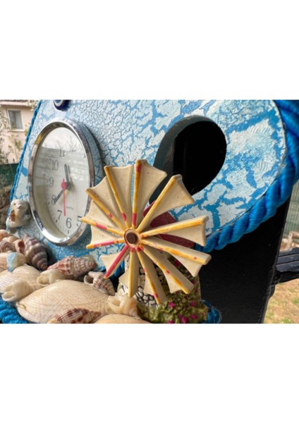 El Yapımı Ahşap Masa Saati, Deniz Kabukları ve Mavi-Beyaz Detaylar