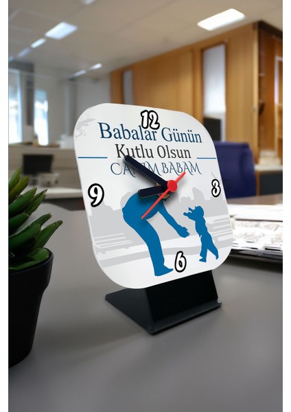 Baba Günü Mesajlı Kare Masa Saati, Şık ve Anlamlı Hediye Seçeneği
